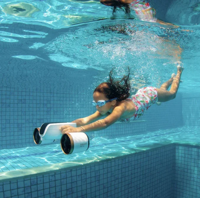 520W High-Speed Electric Water Scooter Surfboard for Diving, Snorkeling, and Surfing